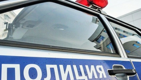 В Усинске участковый уполномоченный полиции задержал подозреваемого в умышленном повреждении чужого имущества